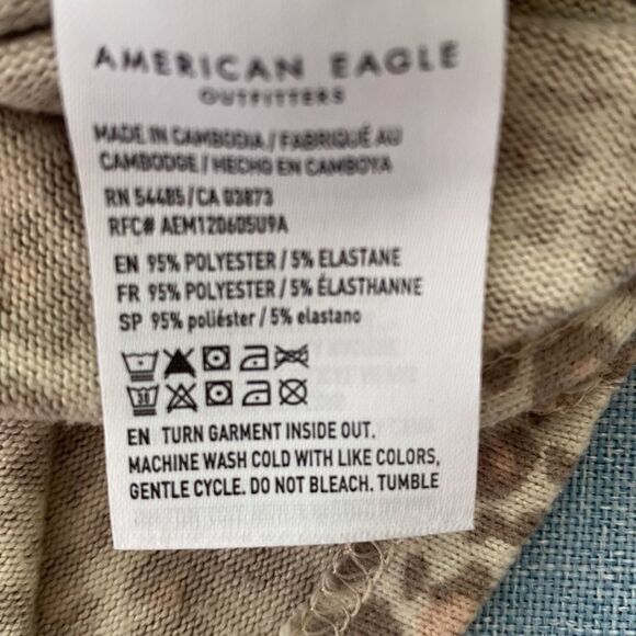 American Eagle Outfitters cheetah print relaxed fit soft V-neck top size S - Picture 6 of 8